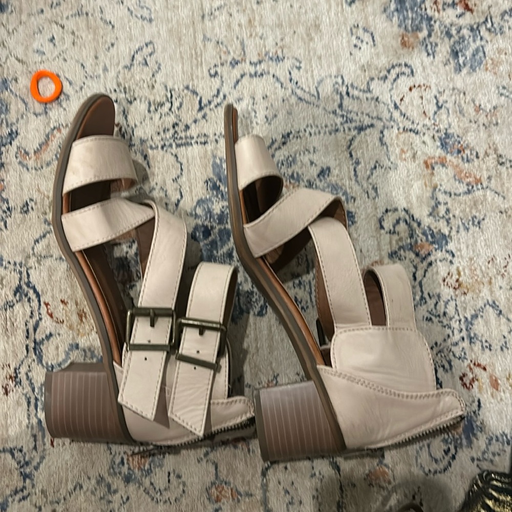 Tan strappy sandals